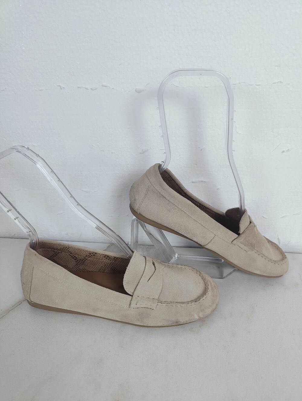 White Mountain Women's Taupe Suede Penny Loafers, Sz 7